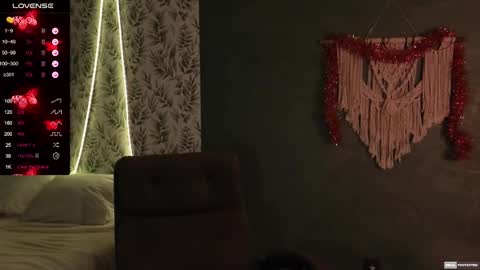 Alena online show from 01.04.25