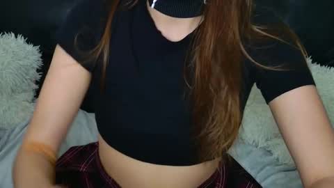 Aleniia19 online show from 01.12.26