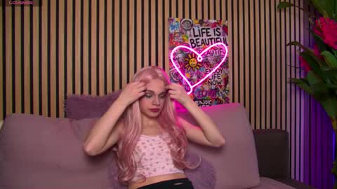 Snapshot of alesiaqueen chatting on 02.24.26 alesiaqueen online show from 02.24.26