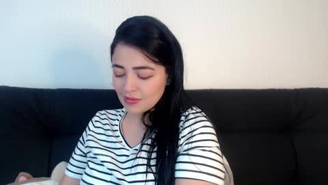 Snapshot of aleska__bell chatting on 02.20.25 Aleska online show from 02.20.25