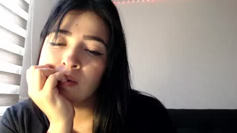 Snapshot of aleska__bell chatting on 07.27.26 Aleska online show from 07.27.26