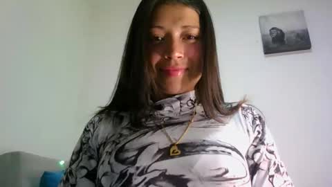 QUEEN OFF MILk  IM BACK  15 NOV online show from 05.11.26
