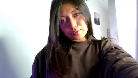 QUEEN OFF MILk  IM BACK  15 NOV online show from 06.05.26