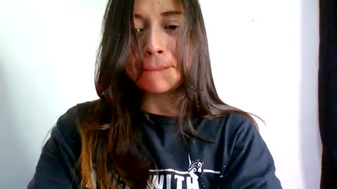 QUEEN OFF MILk  IM BACK  15 NOV online show from 06.10.26