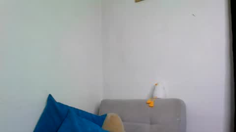 QUEEN OFF MILk  IM BACK  15 NOV online show from 06.26.26
