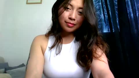QUEEN OFF MILk  IM BACK  15 NOV online show from 07.05.26