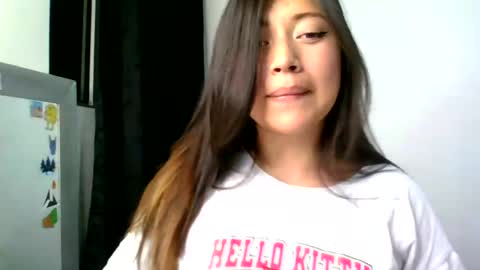 QUEEN OFF MILk  IM BACK  15 NOV online show from 07.20.26