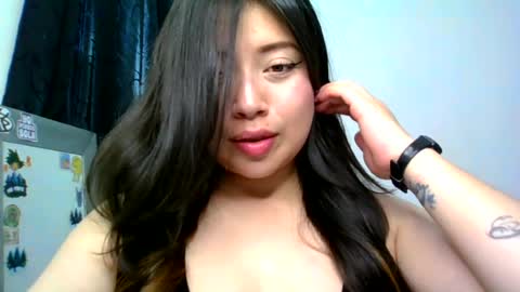 QUEEN OFF MILk  IM BACK  15 NOV online show from 07.23.26