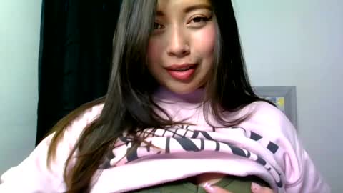 QUEEN OFF MILk  IM BACK  15 NOV online show from 07.24.26