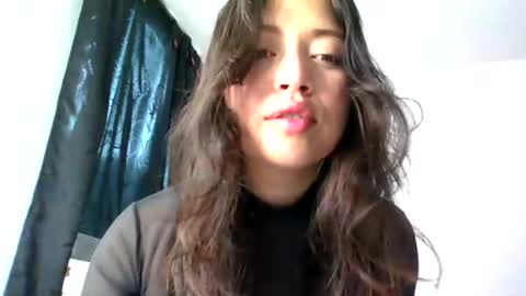 QUEEN OFF MILk  IM BACK  15 NOV online show from 07.26.26