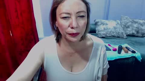 Snapshot of aleska_sex chatting on 01.24.25 ALESKA online show from 01.24.25