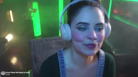 Alessa Goreng online show from 01.26.25