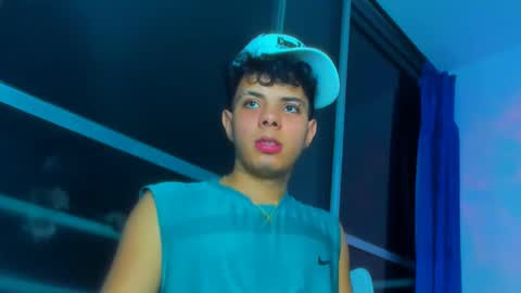 Alessandro online show from 11.04.25