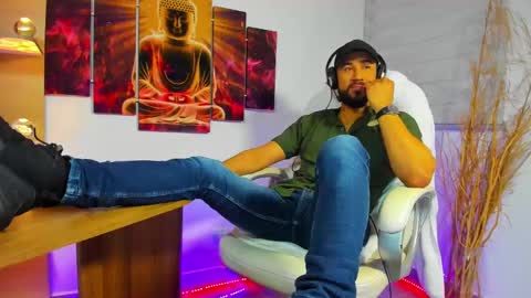Snapshot of alessandro__wye chatting on 01.16.25 ALESSANDRO WYE online show from 01.16.25