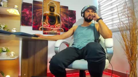 Snapshot of alessandro__wye chatting on 02.23.25 ALESSANDRO WYE online show from 02.23.25