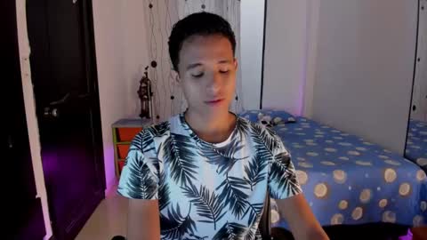 Alessandro online show from 03.04.25