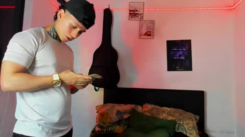 Alessandro online show from 12.08.24