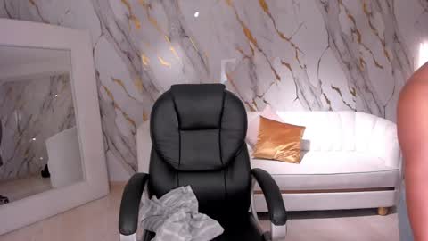 ALESSA ROMERO  online show from 03.11.25