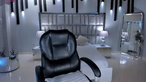 ALESSA ROMERO  online show from 07.15.26