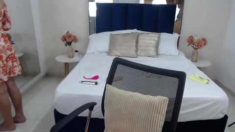 Snapshot of alessia_beth chatting on 02.25.25 ALESSIA online show from 02.25.25