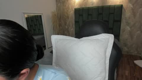 Snapshot of alessia_storm_ chatting on 04.14.26 Alessia online show from 04.14.26