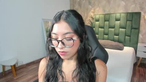 Snapshot of alessia_storm_ chatting on 05.05.26 Alessia online show from 05.05.26