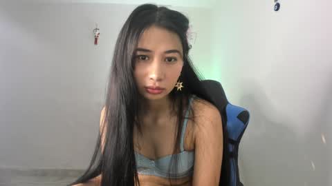 Snapshot of alessiavix chatting on 12.26.24 Alessia Meow online show from 12.26.24