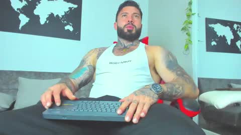 Aless Rose online show from 04.19.26