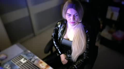 Leyla Leg online show from 07.15.26