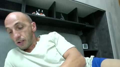 alex120475 online show from 09.26.25