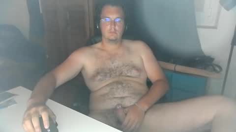Snapshot of alex90080 chatting on 05.31.26 alex90080 online show from 05.31.26
