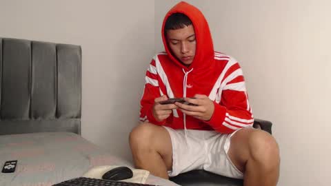 Snapshot of alex__lover chatting on 01.28.25 Owen online show from 01.28.25