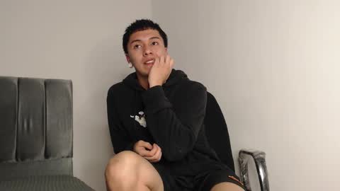 Snapshot of alex__lover chatting on 10.14.25 Owen online show from 10.14.25