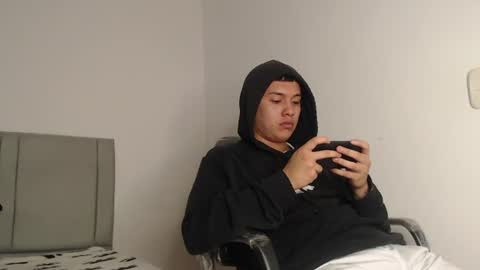 Snapshot of alex__lover chatting on 06.24.26 Owen online show from 06.24.26