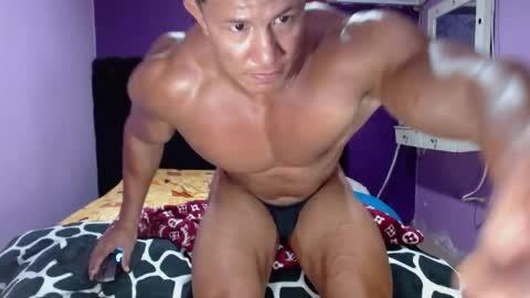 Snapshot of alex_bigcumvez chatting on 05.25.26 perseuz online show from 05.25.26