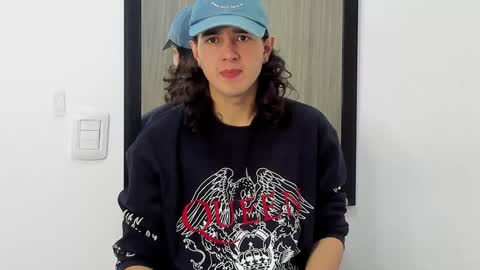 alex_connorr online show from 01.30.25