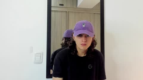 alex_connorr online show from 01.31.25