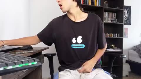 alex_connorr online show from 10.31.25