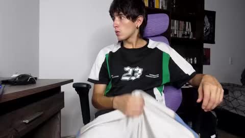 alex_connorr online show from 11.10.25