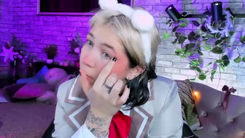 Snapshot of alex_howell chatting on 01.07.25 alex_howell online show from 01.07.25