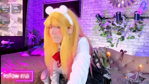 Snapshot of alex_howell chatting on 01.08.25 alex_howell online show from 01.08.25