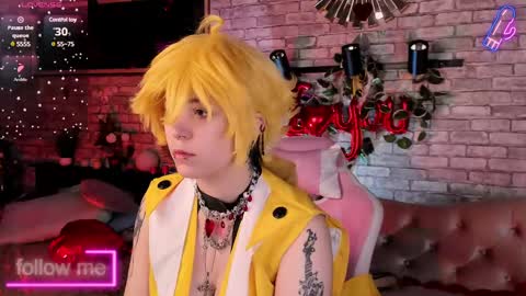 Snapshot of alex_howell chatting on 02.11.25 alex_howell online show from 02.11.25