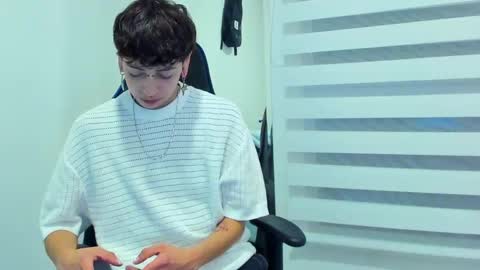 Residente0xxx online show from 01.30.25