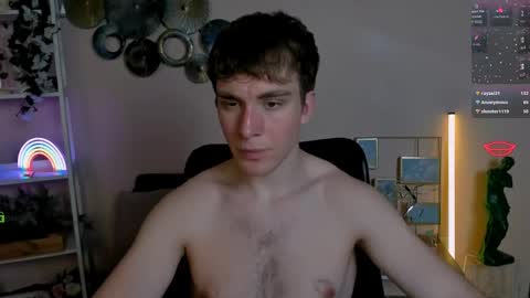 Snapshot of alex_reeding chatting on 05.11.26 Alex online show from 05.11.26