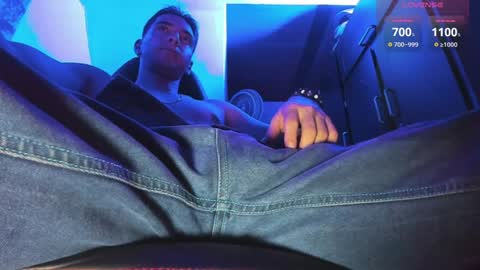 Snapshot of alex_smith0 chatting on 12.07.24 online show from 12.07.24