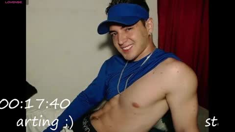 Snapshot of alex_smith0 chatting on 02.06.25 online show from 02.06.25