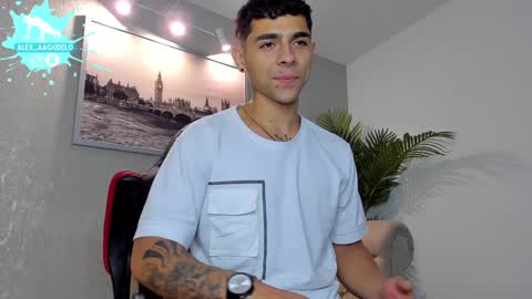 Snapshot of alex_zt chatting on 02.09.25 x online show from 02.09.25
