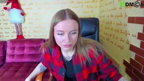 Snapshot of alexa_glory chatting on 12.19.25 Alexa online show from 12.19.25