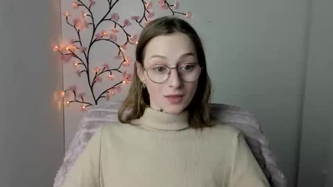 Snapshot of alexa_kittie chatting on 04.30.26 Alexa online show from 04.30.26