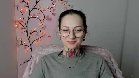 Snapshot of alexa_kittie chatting on 05.04.26 Alexa online show from 05.04.26